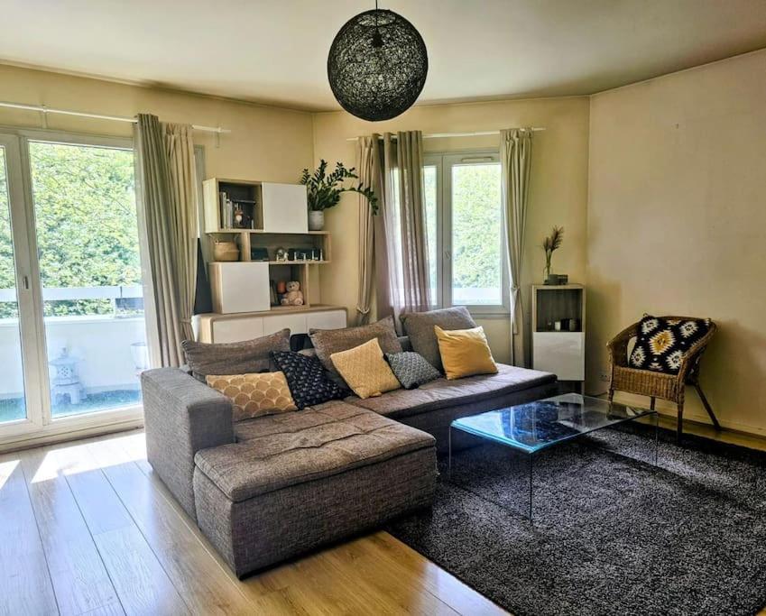 Appartement Spacieux Silencieux ลอเยอส์ ภายนอก รูปภาพ